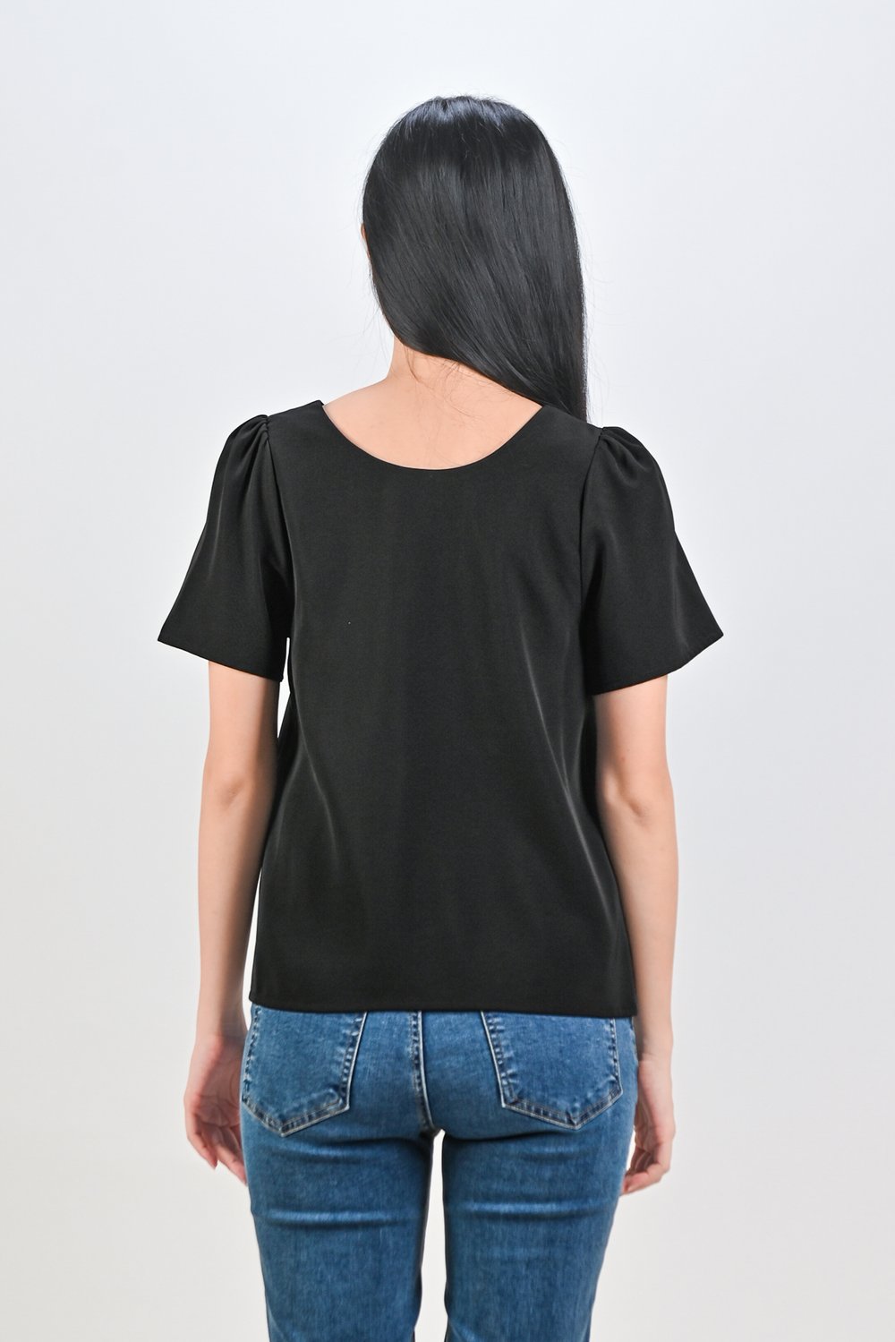 ASHA SLEEVED BUTTON TOP IN BLACK