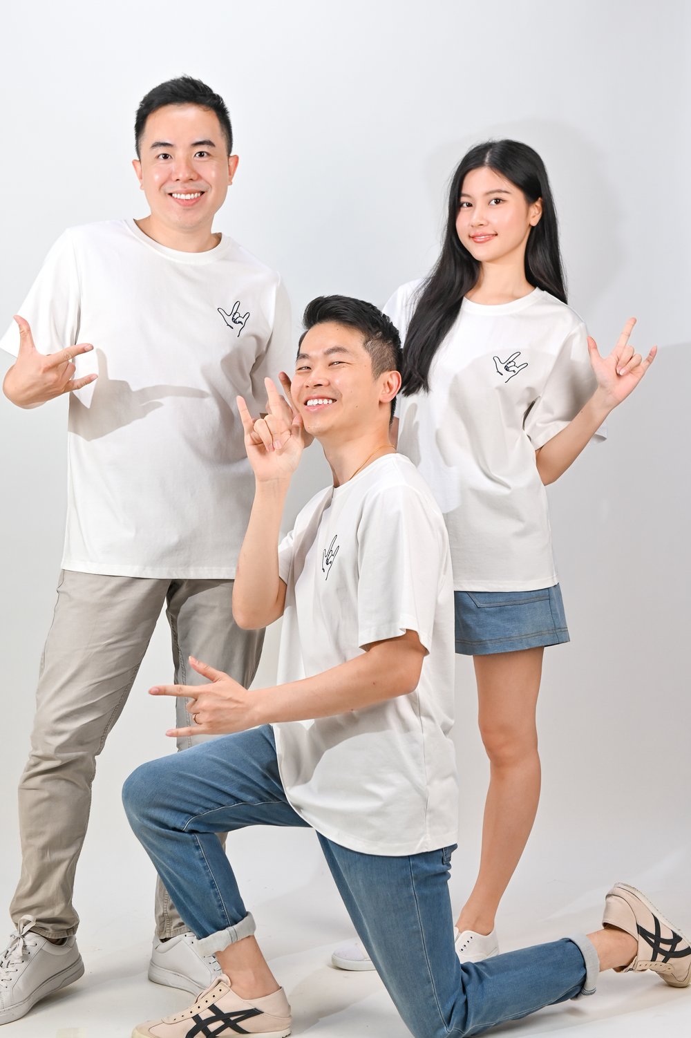 EXTRA-AWE-DINARY WHITE UNISEX TEE