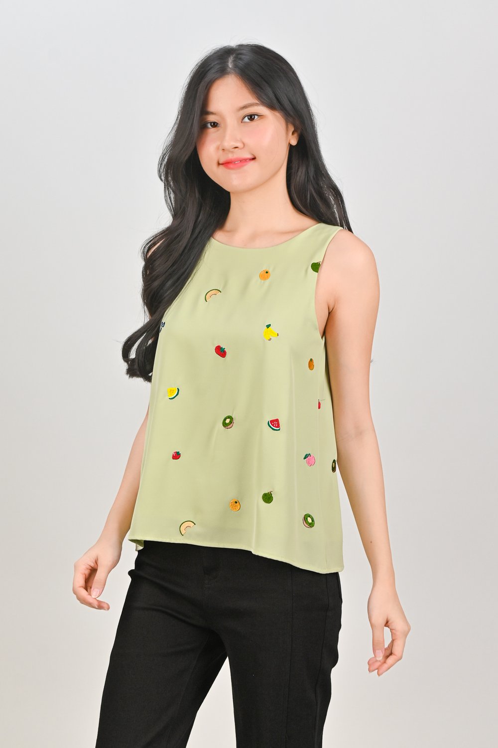 SUMMER HARVEST EMB. TWO-WAY TOP IN APPLE GREEN