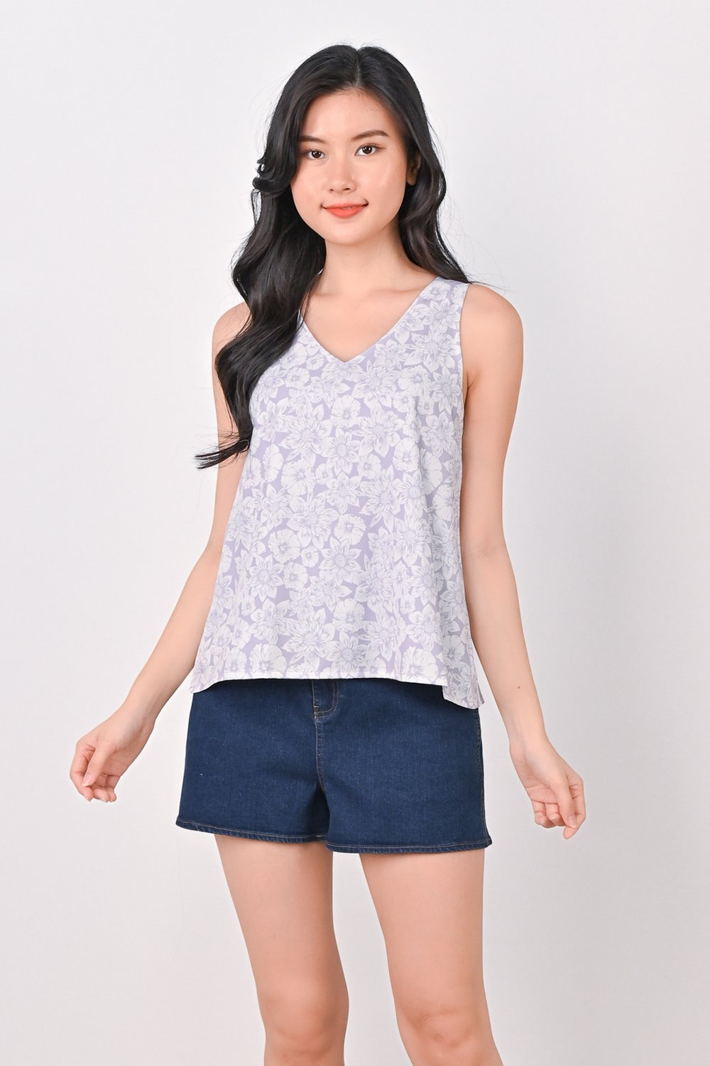 LILAC BLOOMS TWO-WAY TOP
