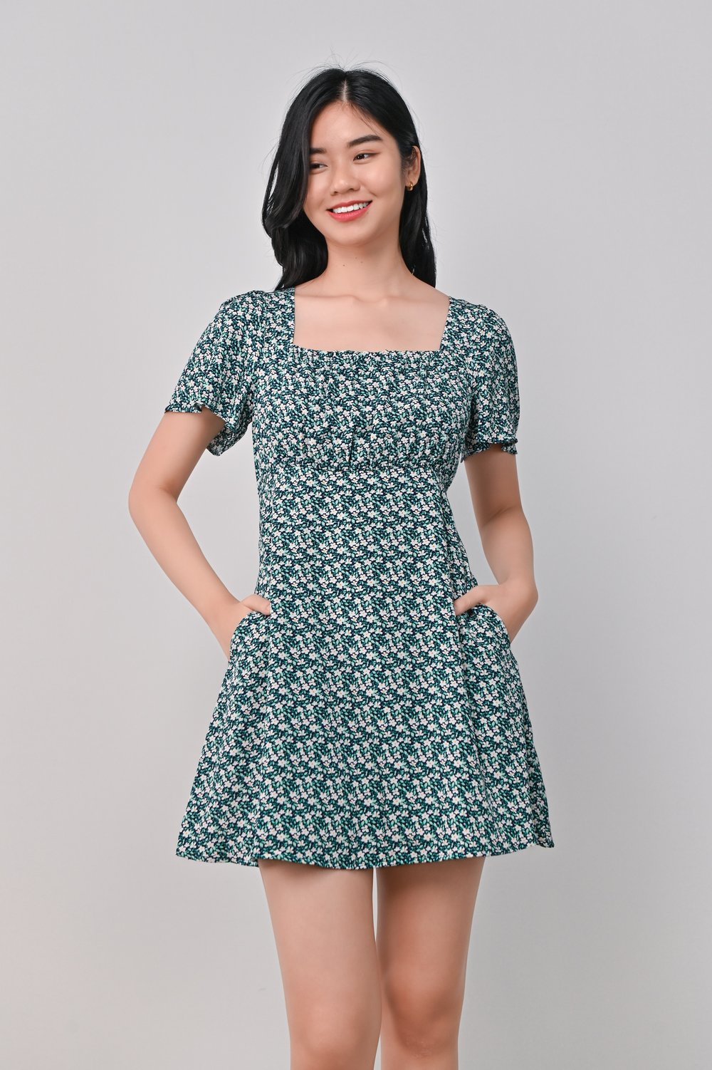 LYRENE FLORAL DRESS-ROMPER IN NAVY