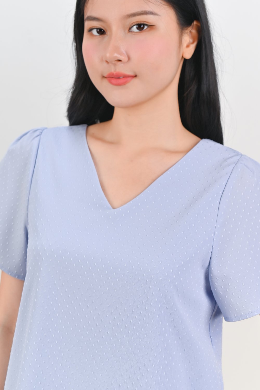 CIELA DOTTY SLEEVED TOP IN ICE