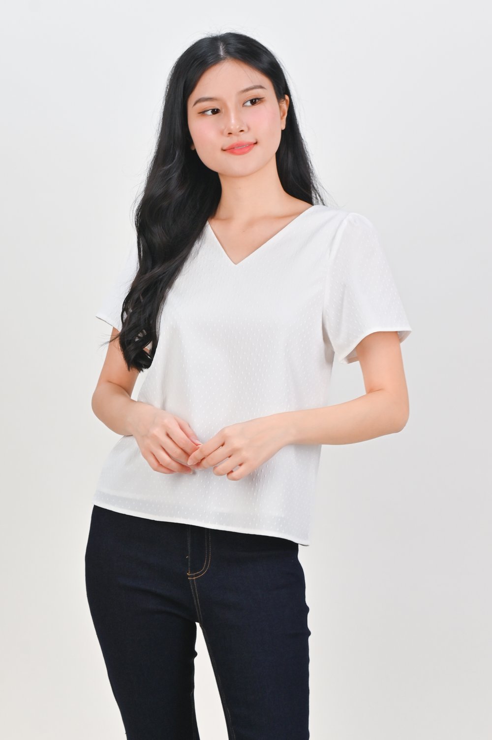 CIELA DOTTY SLEEVED TOP IN WHITE