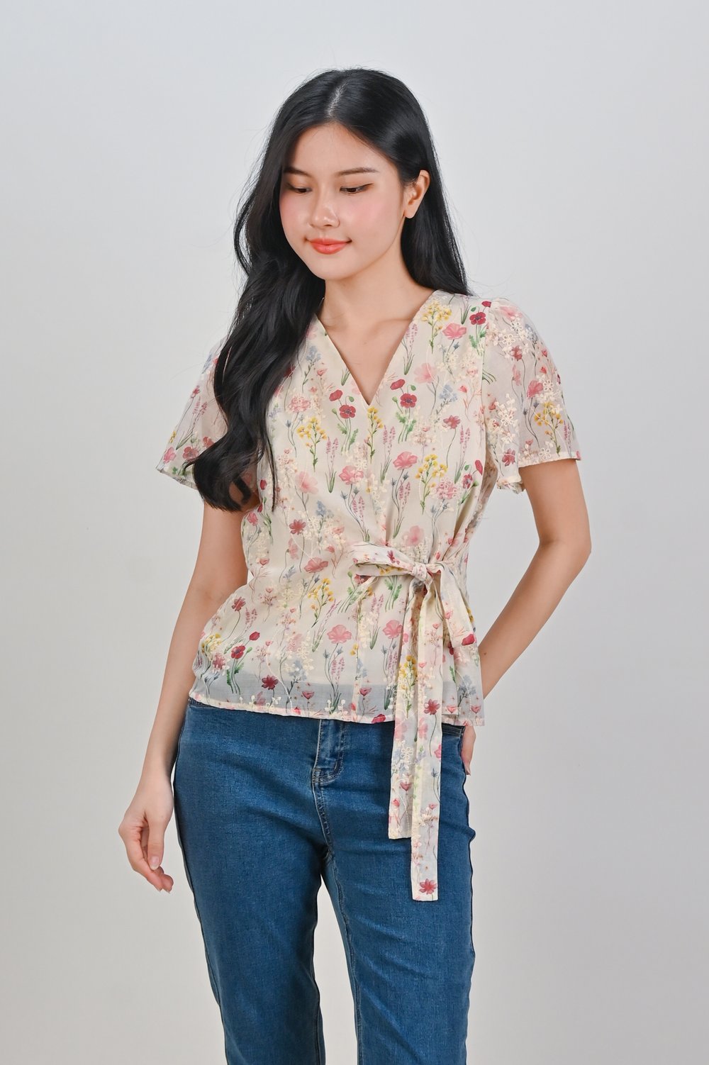 LUNE SLEEVED TIE-SASH TOP IN RED FLORAL