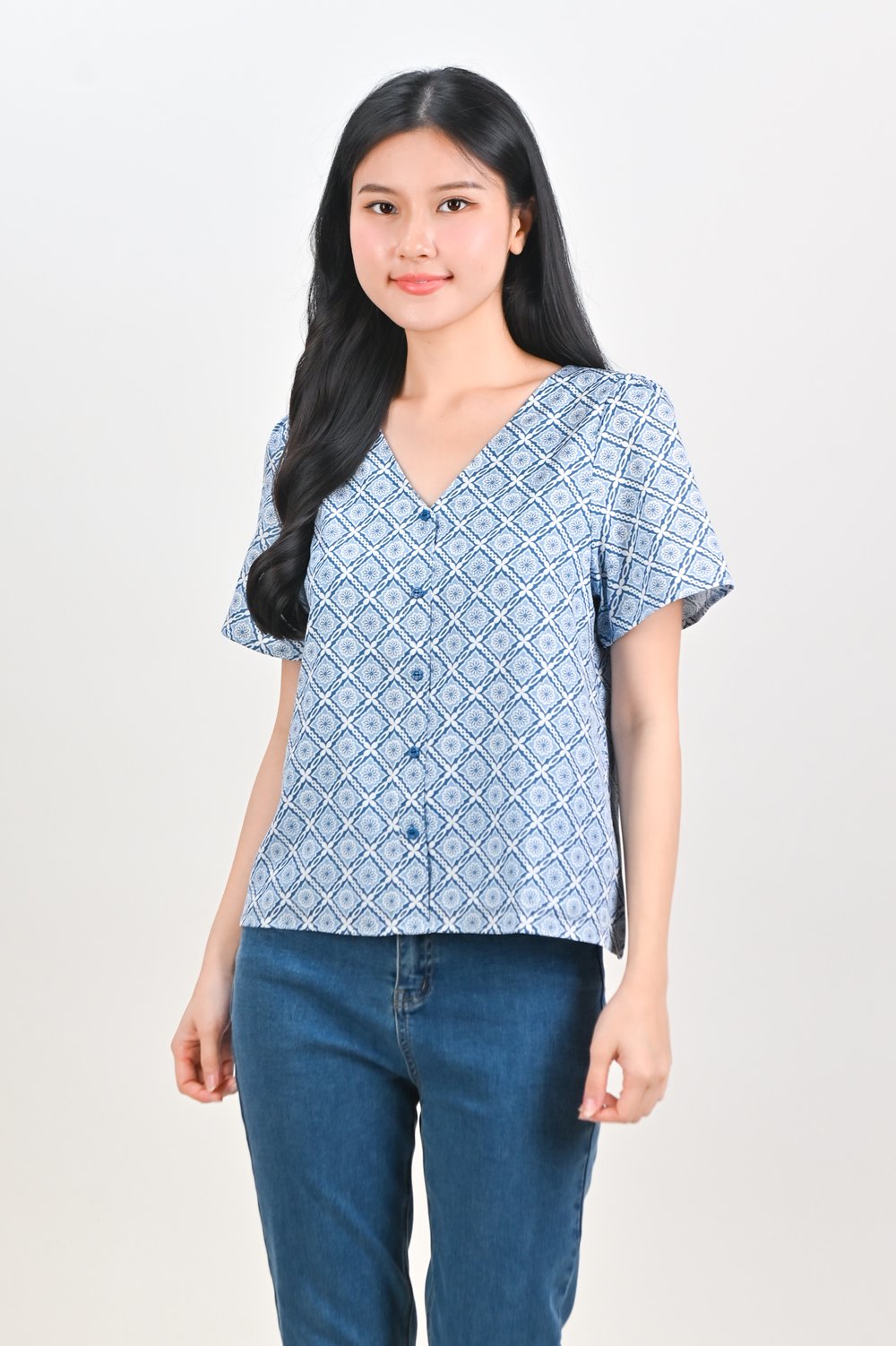 SANTORINI TILES SLEEVED BUTTON TOP