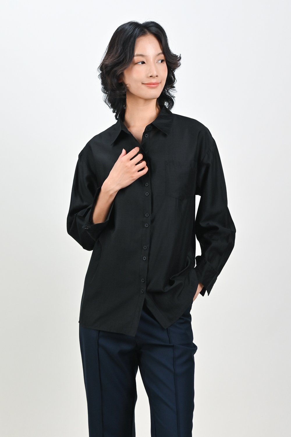 DANIRA SHIRT IN BLACK