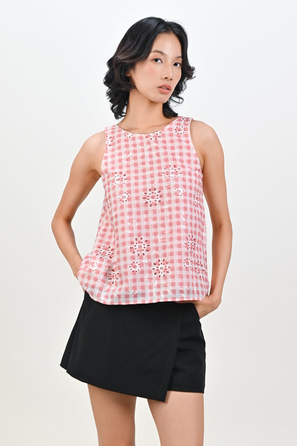 KIRALII GINGHAM EYELET TWO-WAY TOP IN PINK