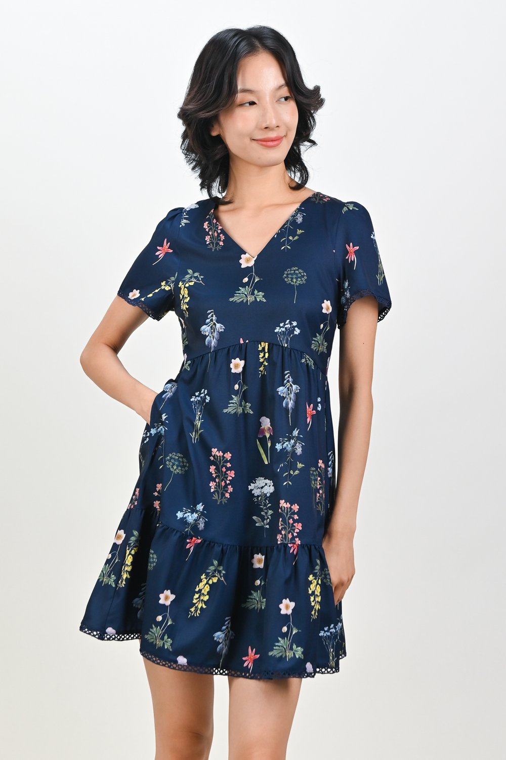 YSELLE NAVY FLOWERS LACE-TRIM BABYDOLL DRESS