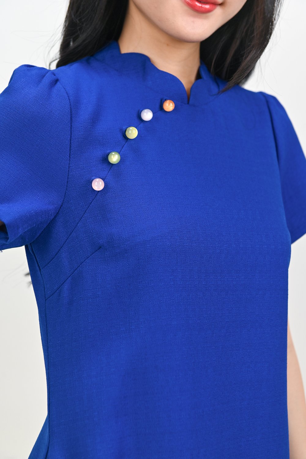 YANLI SLEEVED SCALLOP CHEONGSAM DRESS IN COBALT BLUE
