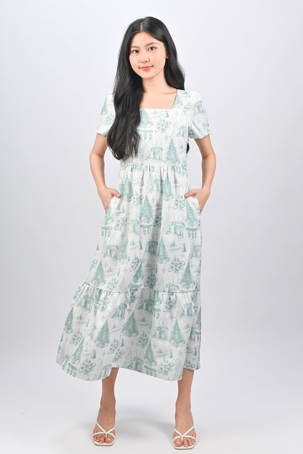 JINGLE JOY SQUARE-NECK SLEEVED MIDAXI DRESS IN GREEN