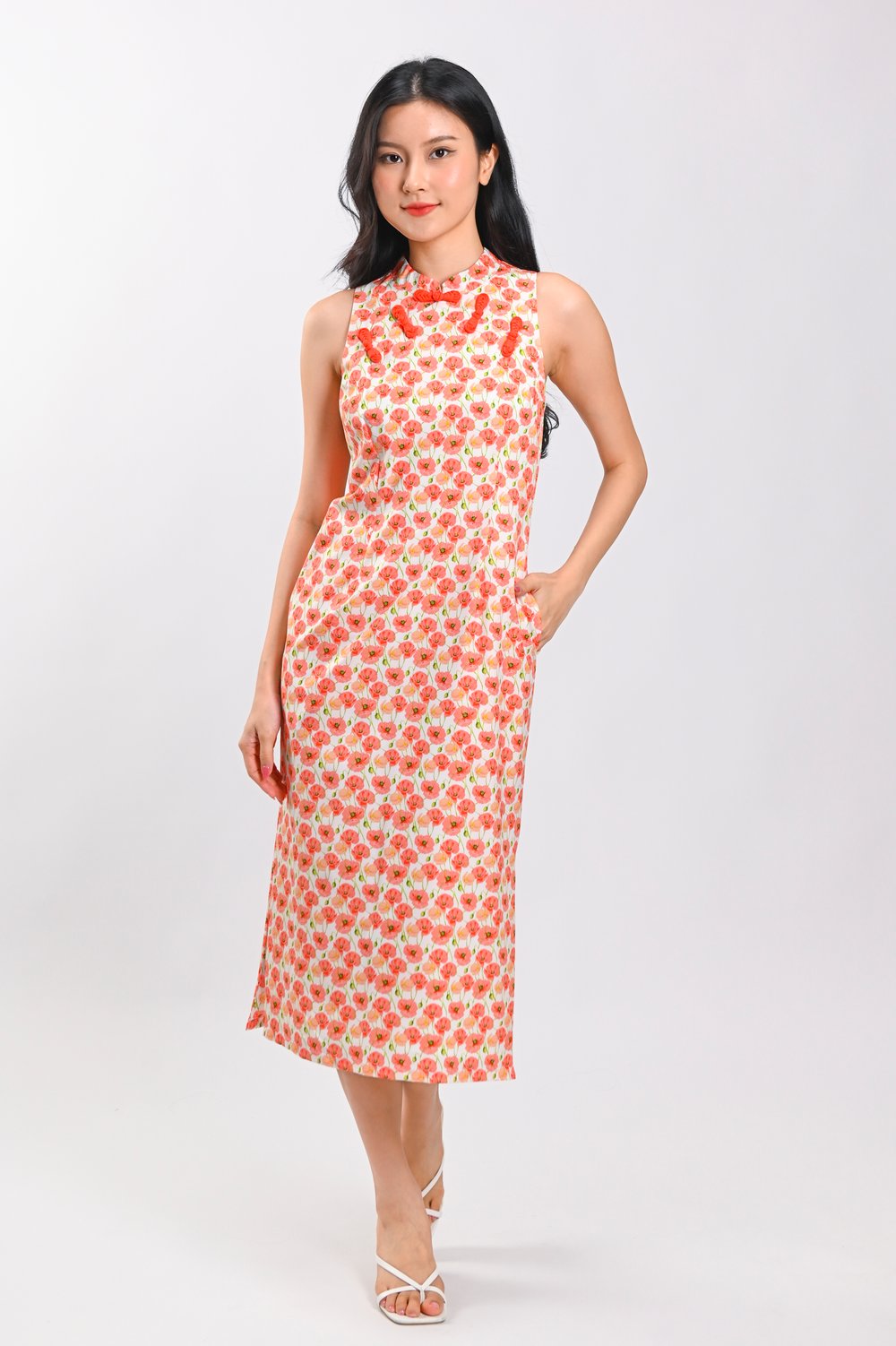 POPPY GARDEN SLEEVELESS CHEONGSAM DRESS