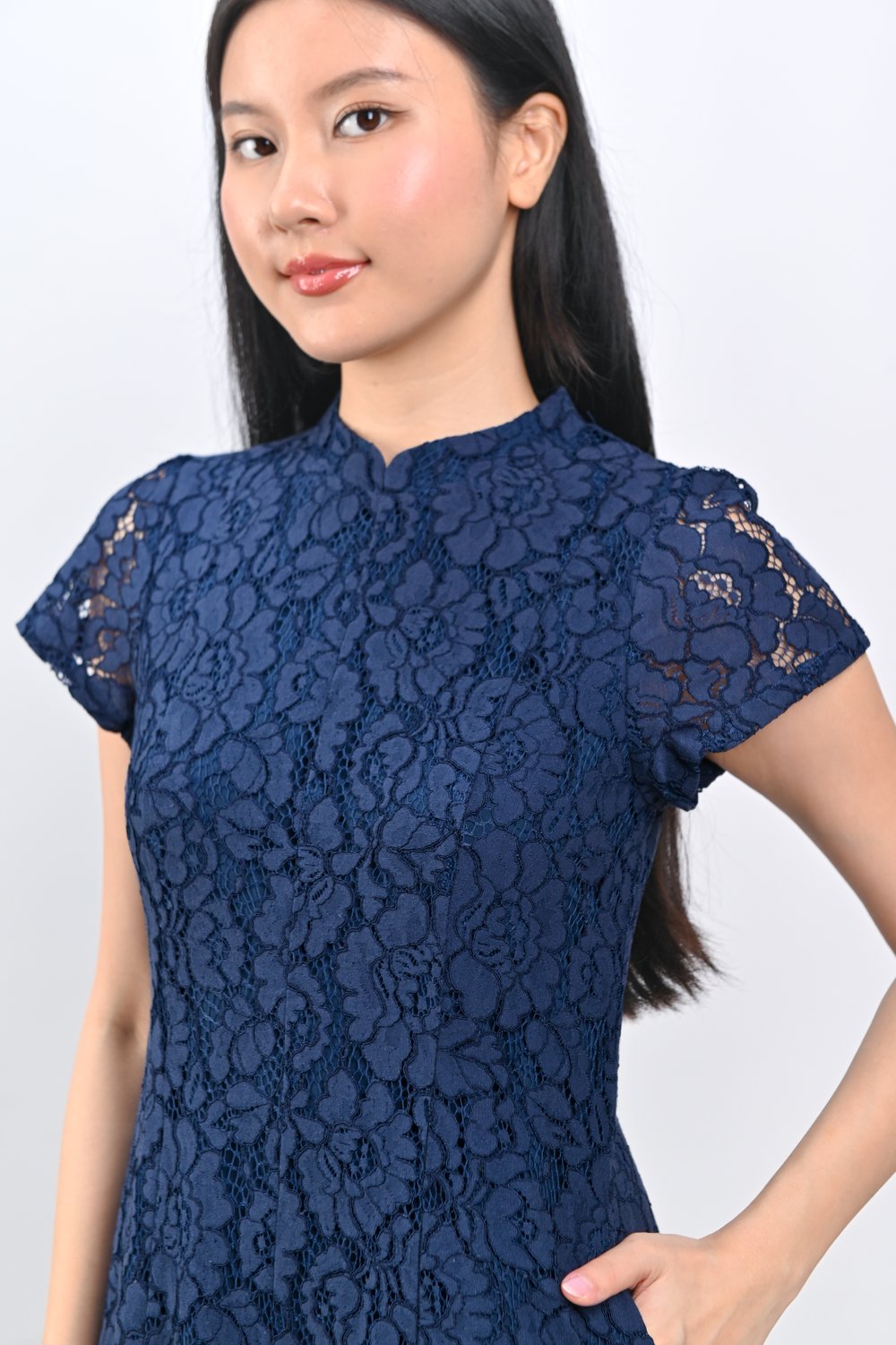 ENCI NAVY LACE SLEEVED CHEONGSAM DRESS