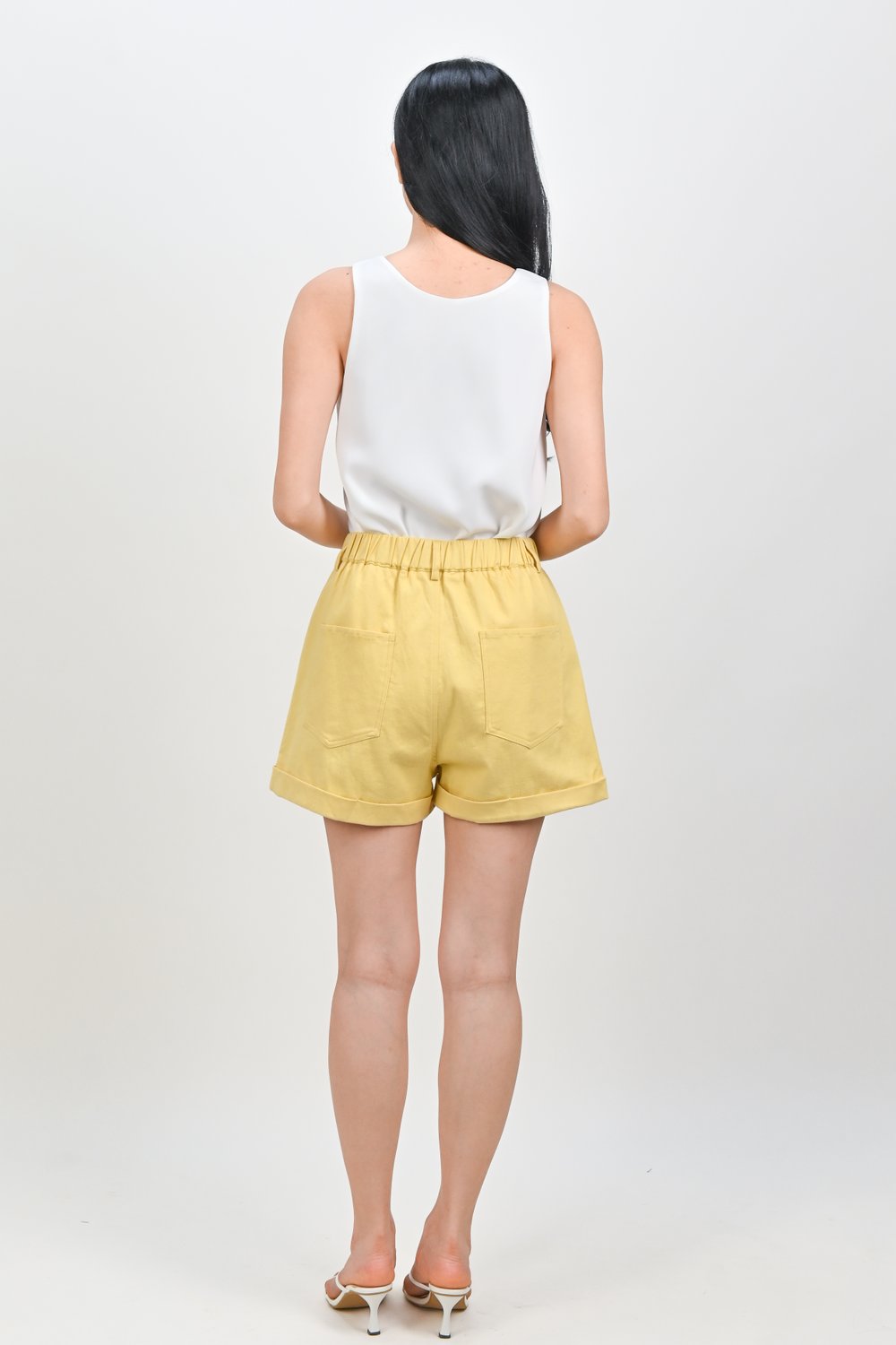 LYNNY ELASTIC-WAIST SHORTS IN YELLOW