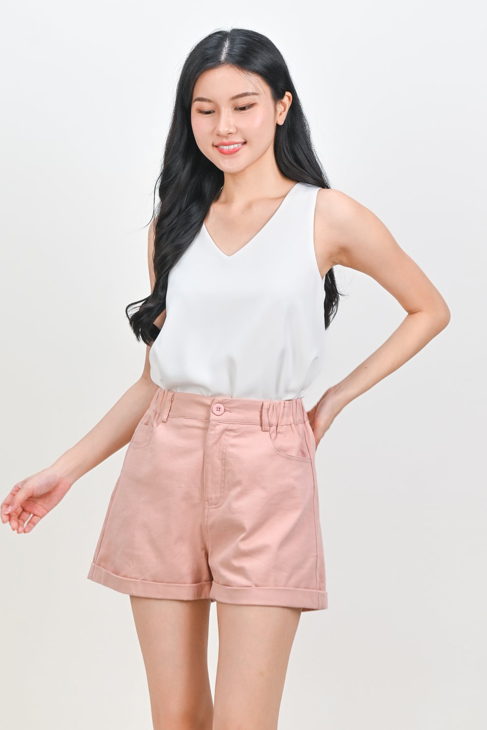 LYNNY ELASTIC-WAIST SHORTS IN PINK