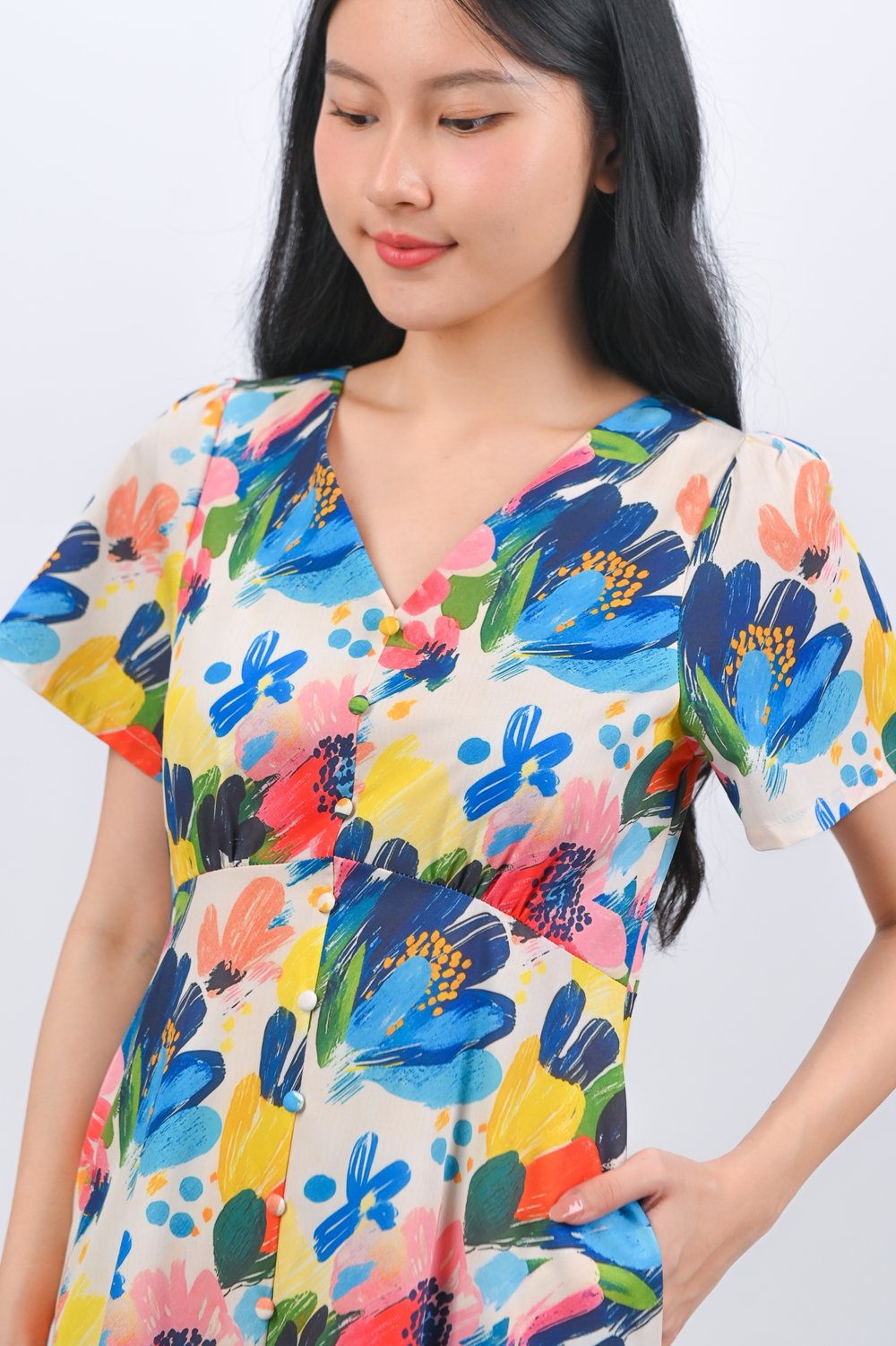 MORWENNA SLEEVED BUTTON MIDI DRESS IN VIBRANT FLORAL