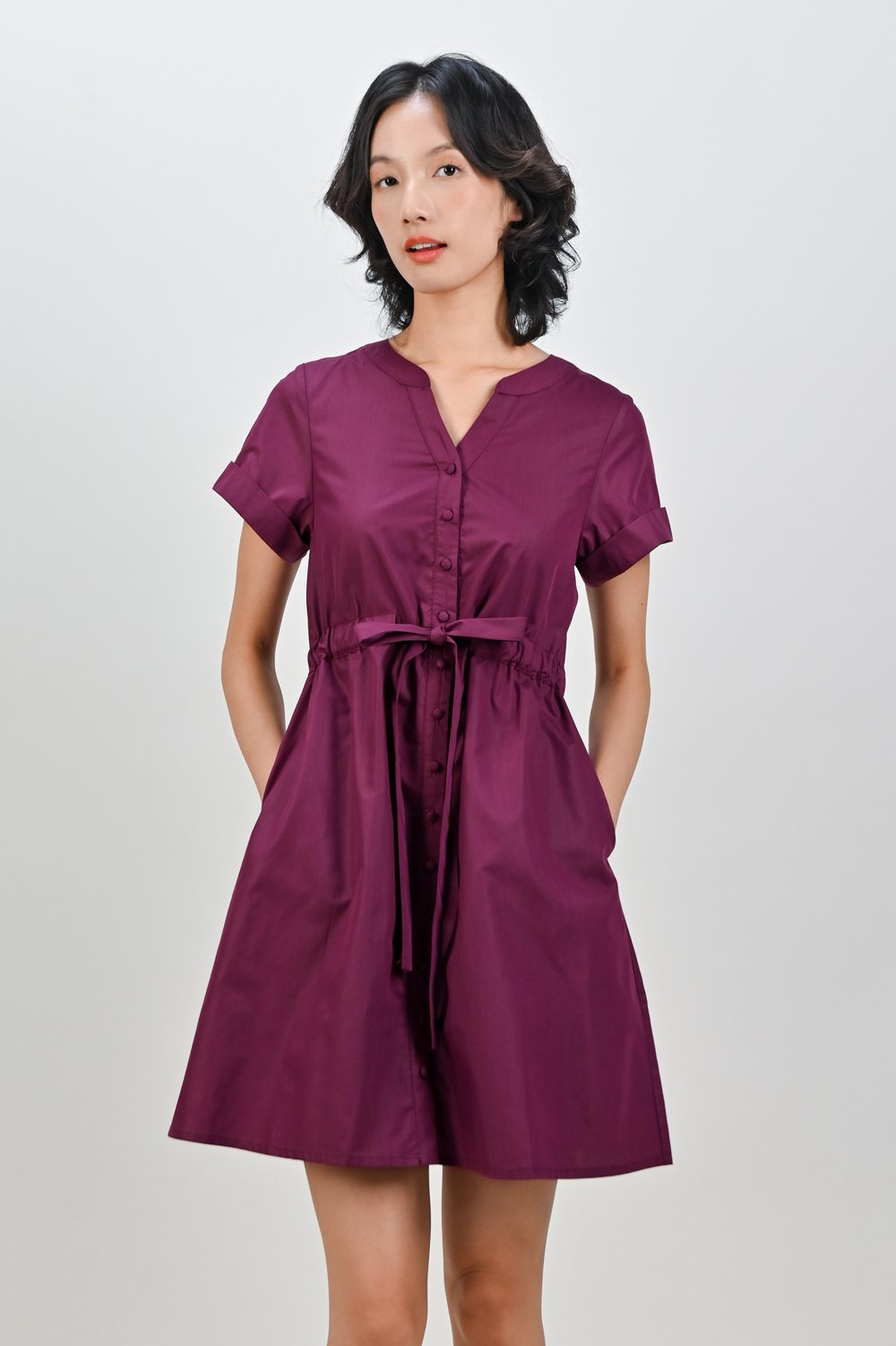 JUNO SLEEVED DRAWSTRING-WAIST SHIRT-DRESS IN MAROON