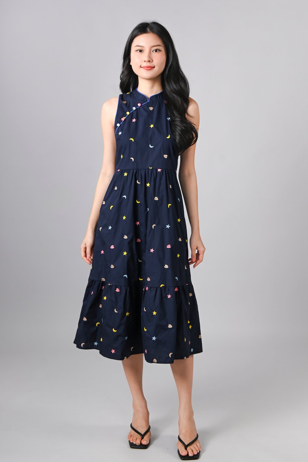 HUIWEN NAVY STARRY EMB. SLEEVELESS CHEONGSAM DRESS