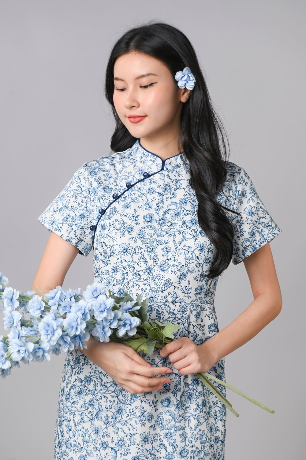 RUOLING BLUE PORCELAIN SLEEVED CHEONGSAM DRESS