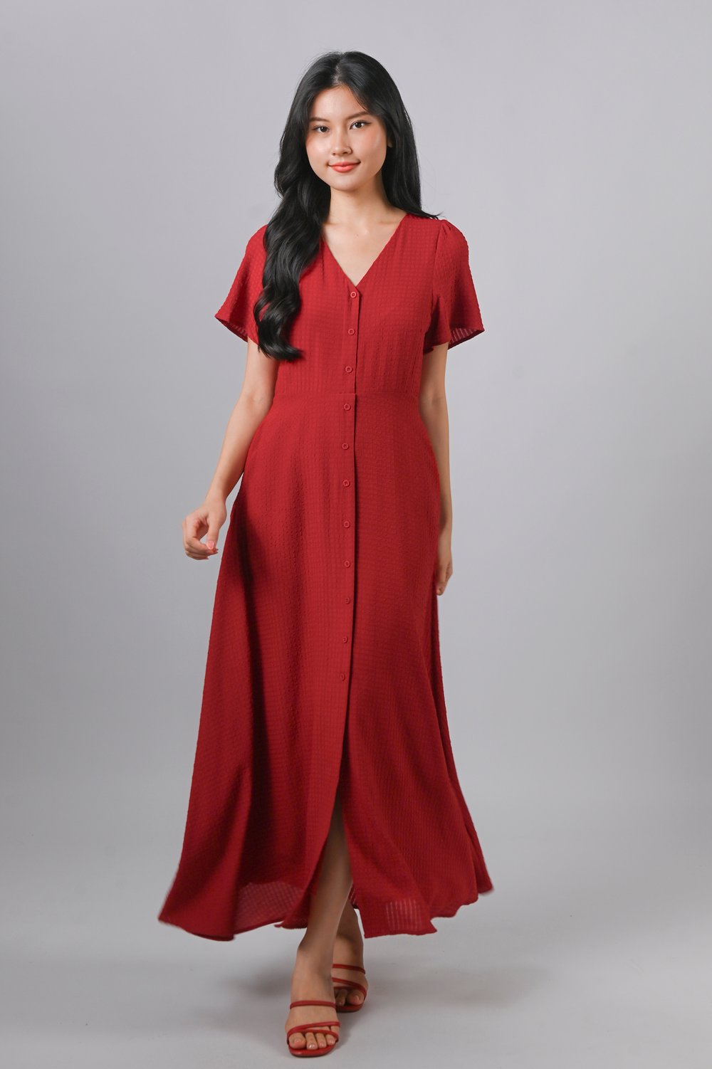 BRANDIE TEXTURED MAXI DRESS IN RED