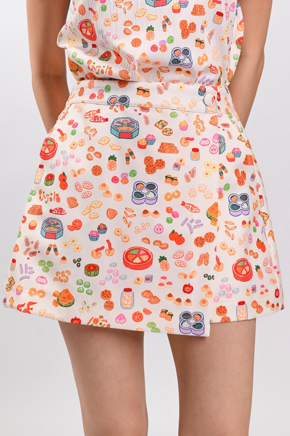 SNACKTACULAR ELASTIC-BACK SKORTS