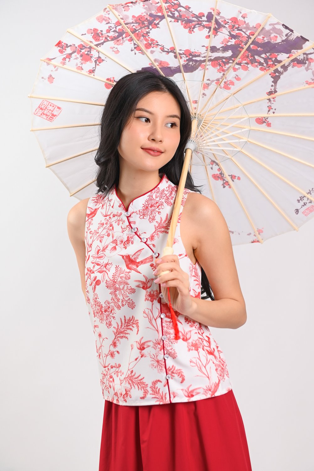RED HUMMINGBIRD SLEEVELESS CHEONGSAM TOP