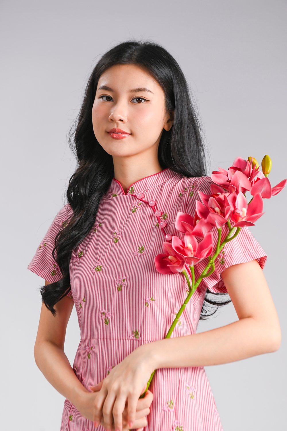 MINXUAN EMB. CHEONGSAM DRESS IN CHERRY STRIPES