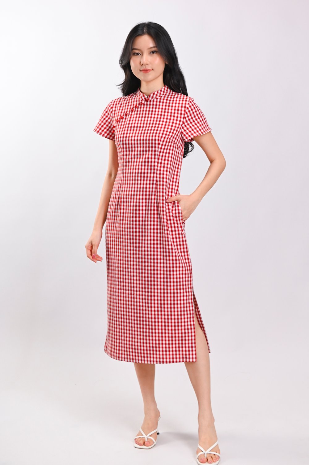 QI’EN SLEEVED GINGHAM CHEONGSAM DRESS IN RED
