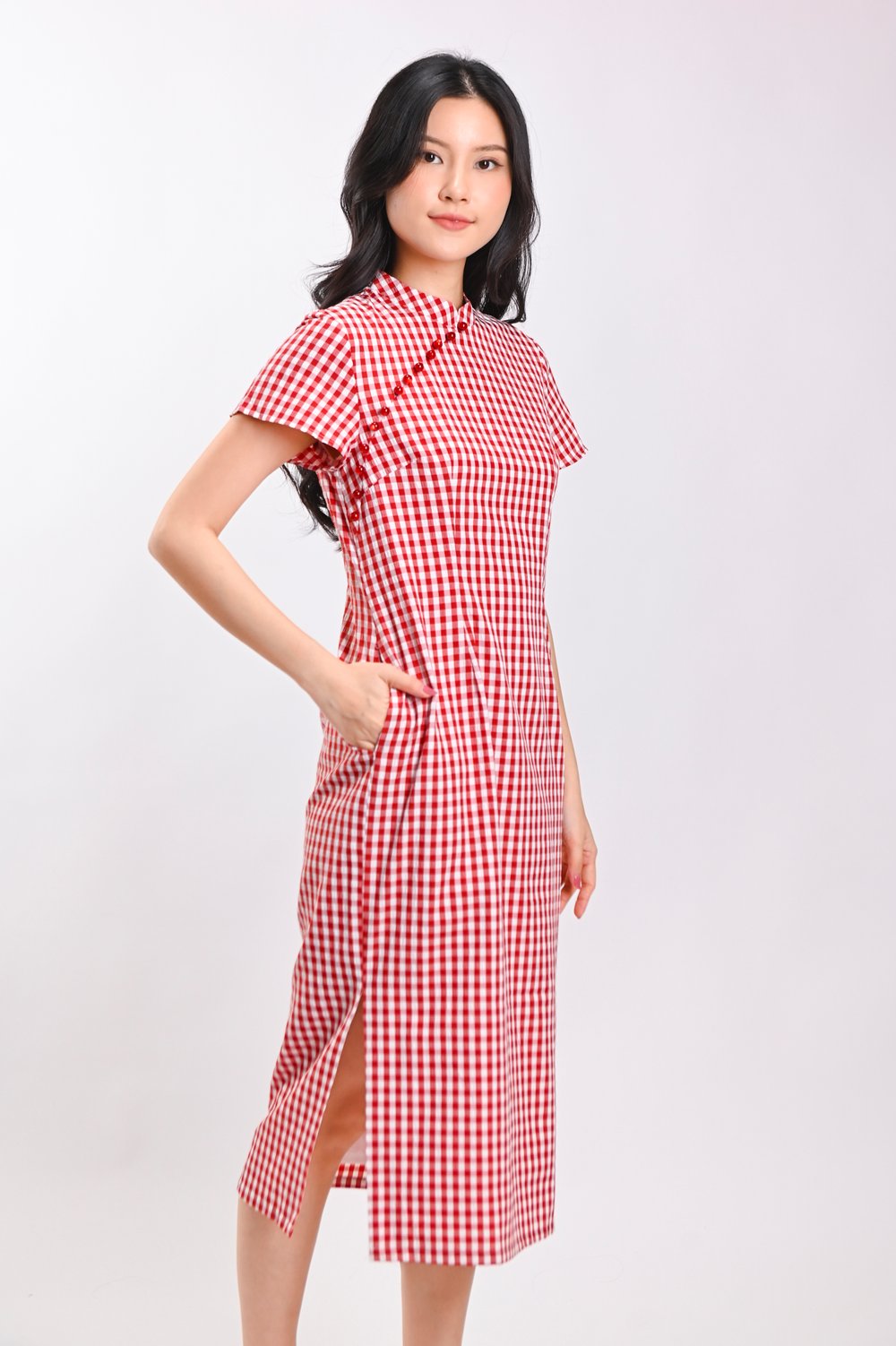 QI’EN SLEEVED GINGHAM CHEONGSAM DRESS IN RED