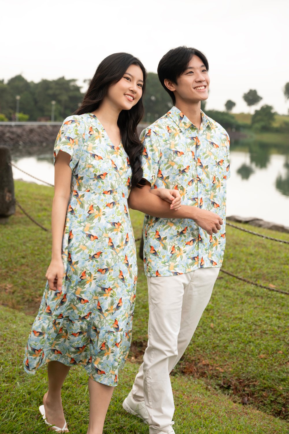 BOUGAN BLOOMS V-NECK SLEEVED MIDI DRESS