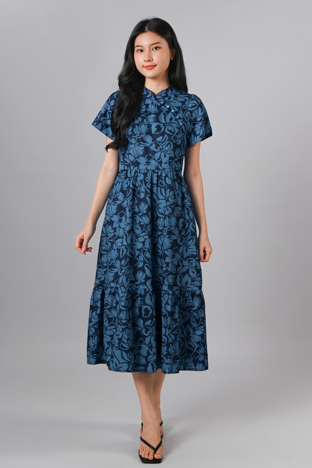 MINRU BLUE FLORAL SLEEVED CHEONGSAM DRESS