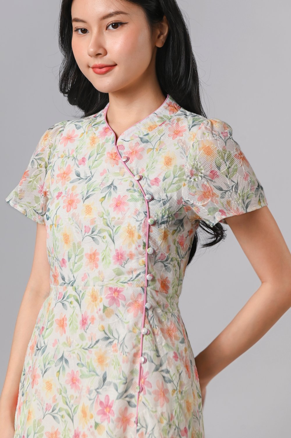 JIELING FLORAL EMB. SLEEVED CHEONGSAM DRESS