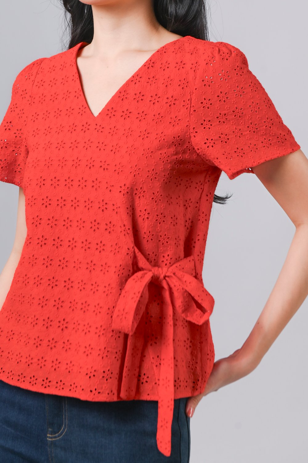 JINXI EYELET SLEEVED TOP IN ORANGE