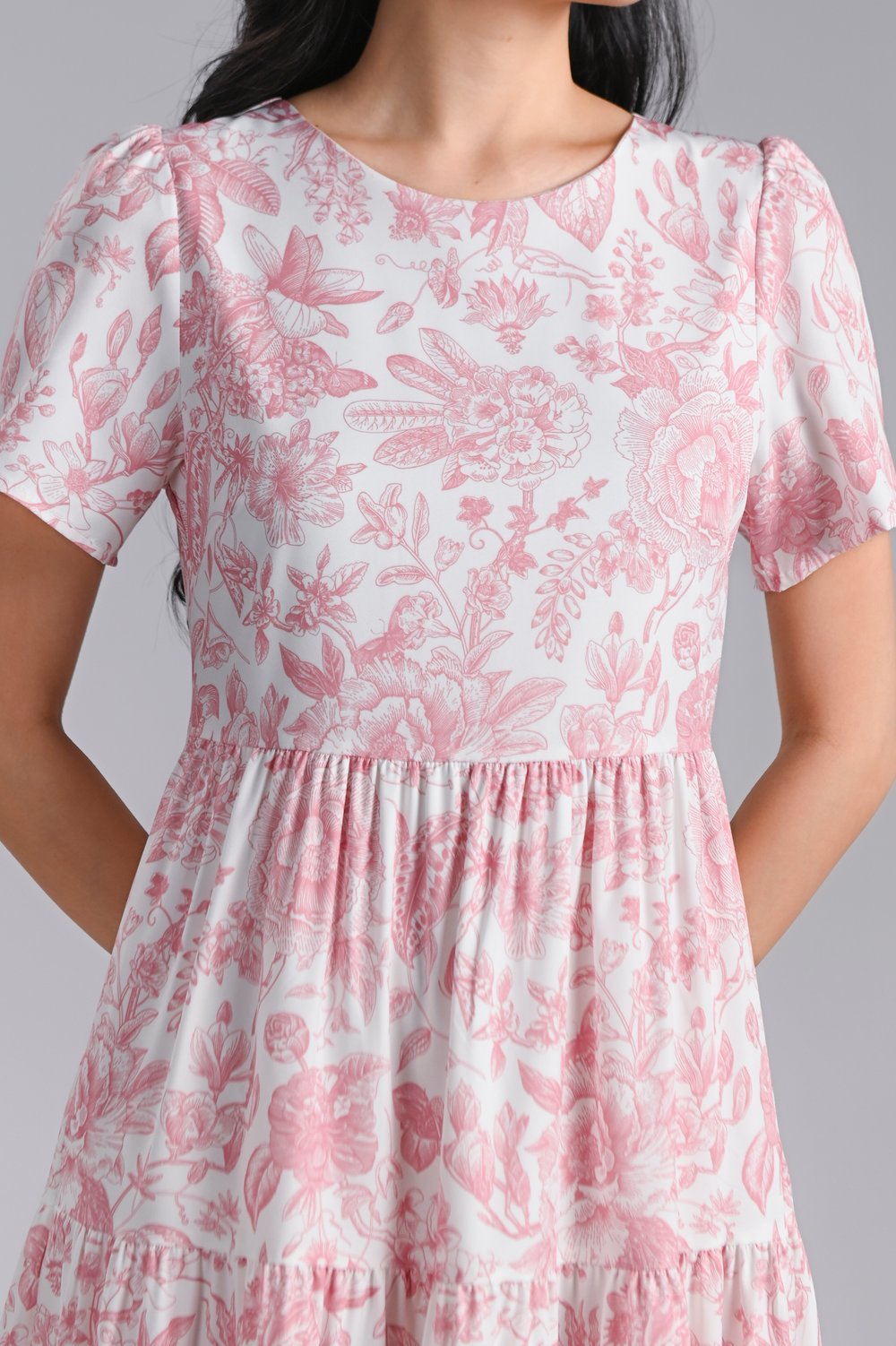 PINK PORCELAIN BLOOMS ROUND-NECK TIERED MIDAXI DRESS