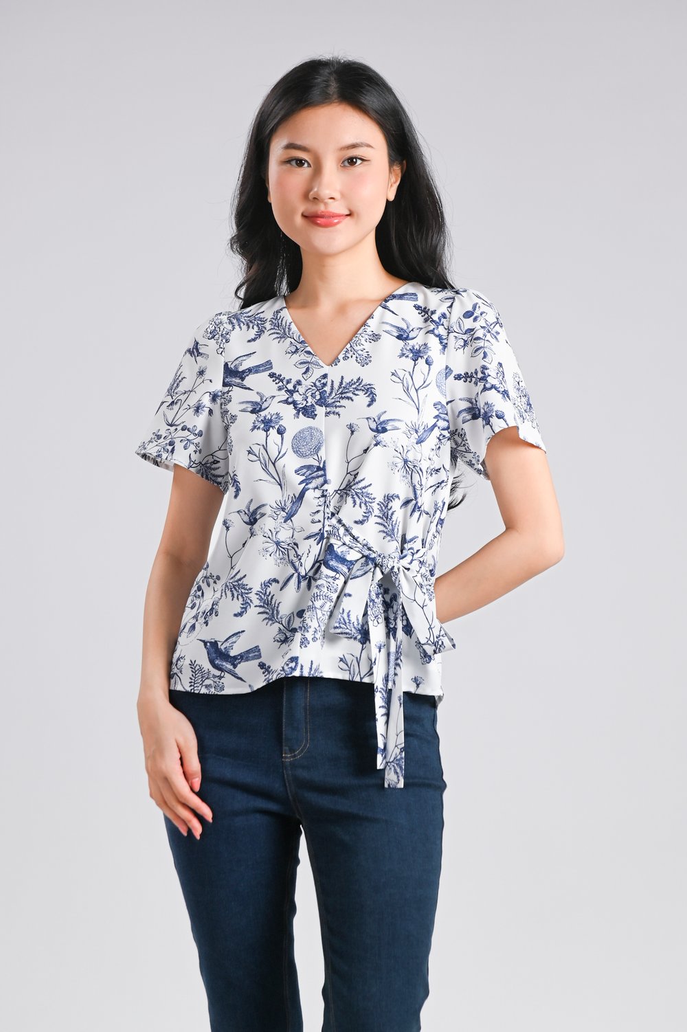 NAVY HUMMINGBIRD SLEEVED TIE-SASH TOP