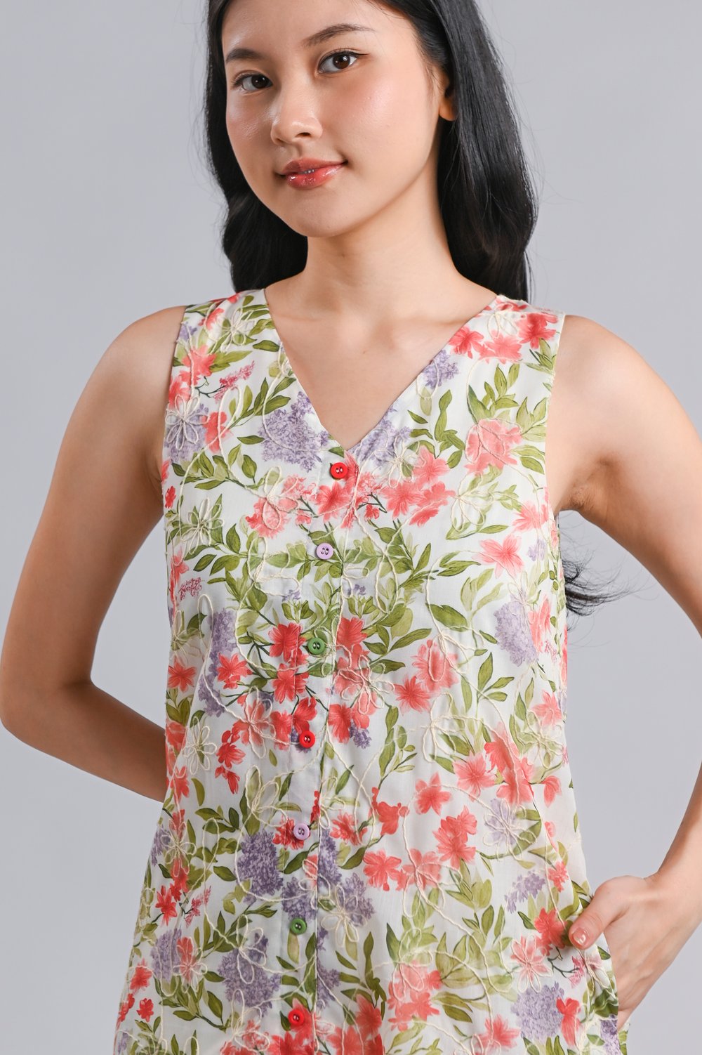 KELI RED FLORAL SLEEVELESS BUTTON DRESS