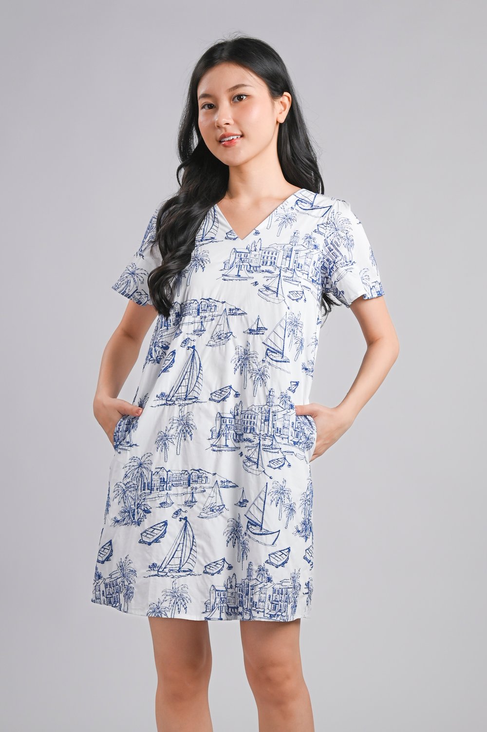 WHITE WATERFRONT VILLAGE EMB. SLEEVED SHIFT DRESS