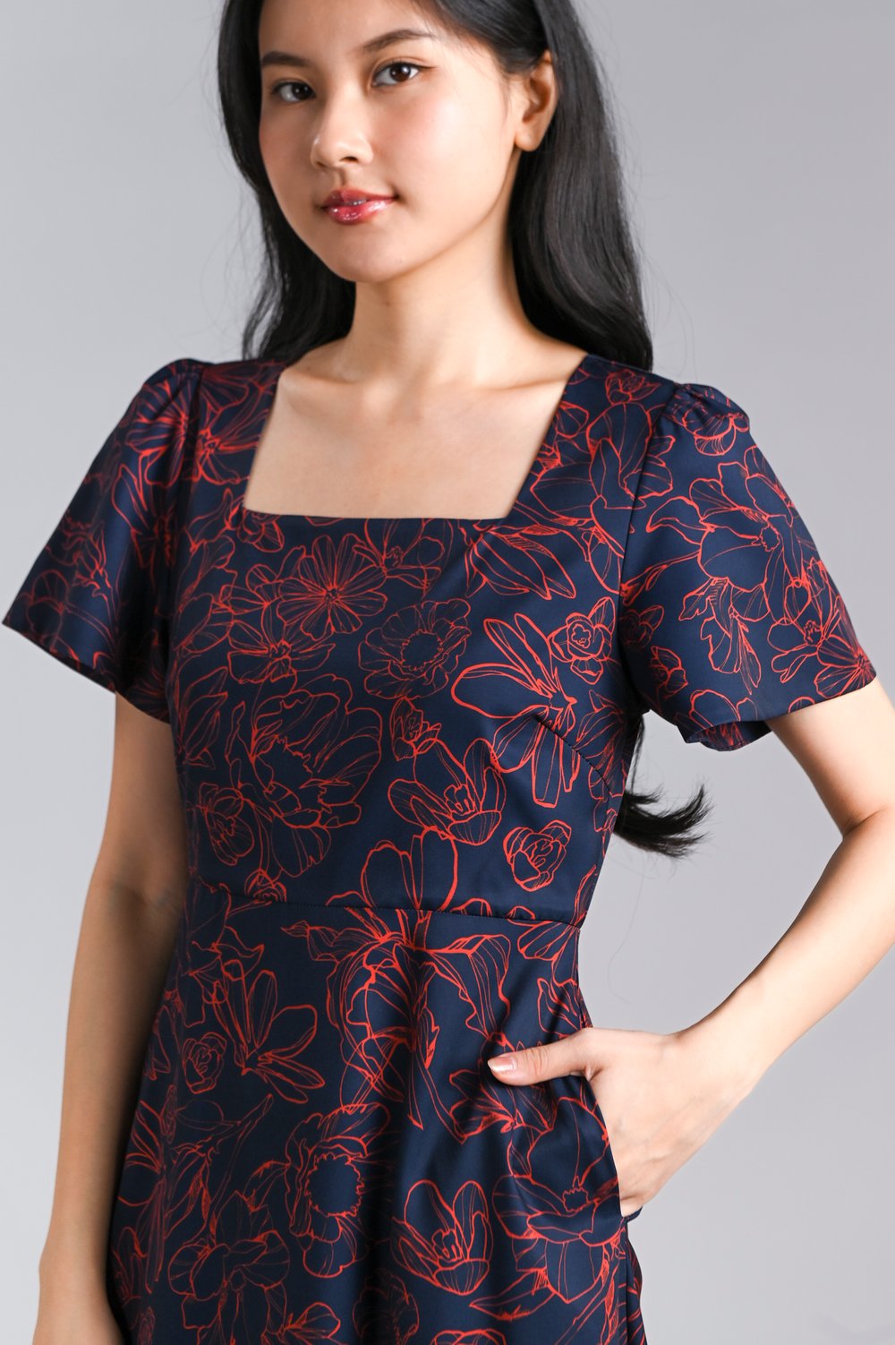 EMBER GLOW SQUARE-NECK SLEEVED MIDI DRESS