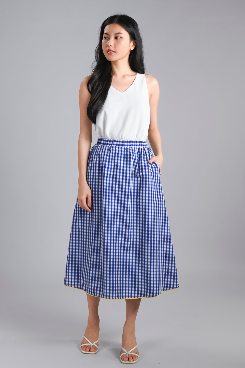 LOTTIE GINGHAM ELASTIC-WAIST SKIRT IN BLUE