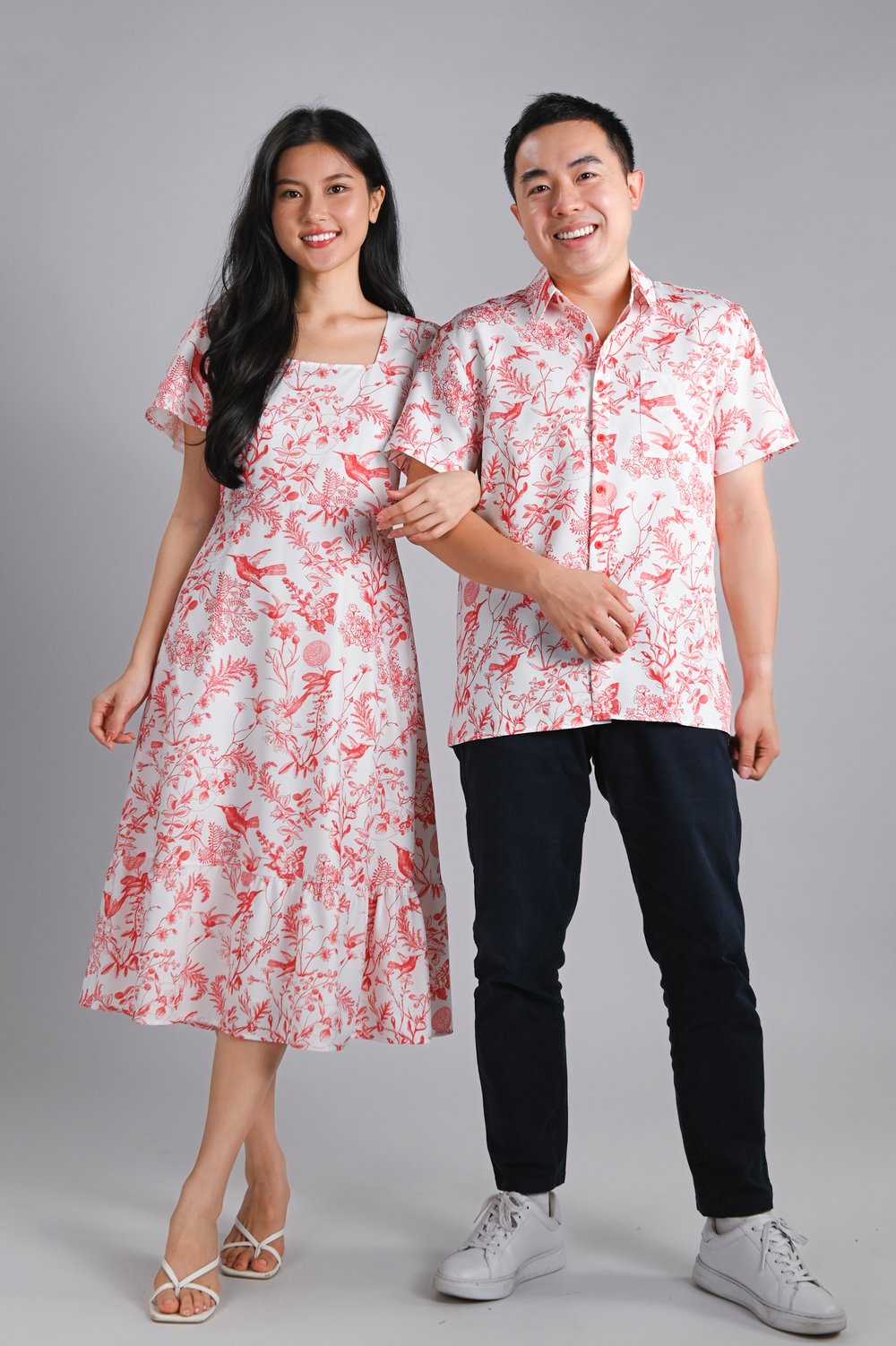 RED HUMMINGBIRD SQUARE-NECK SLEEVED MIDI DRESS