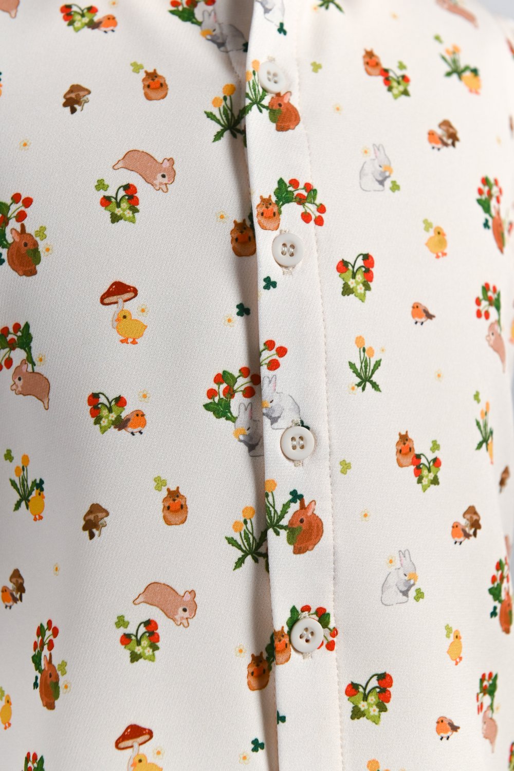 CREAM GENTLE GARDENS KIDS’ SHIRT