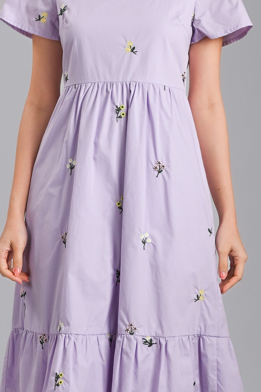 SCARLETT EMB. SQUARE-NECK SLEEVED DRESS IN LILAC