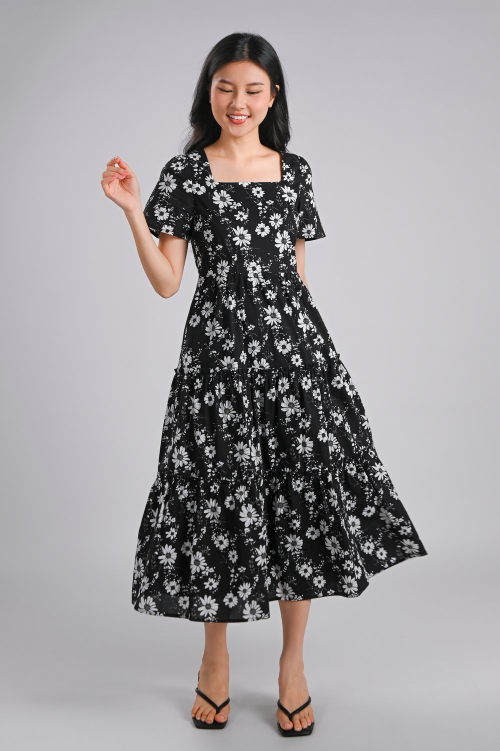 KEATON SQUARE-NECK TIERED DRESS IN BLACK MONO