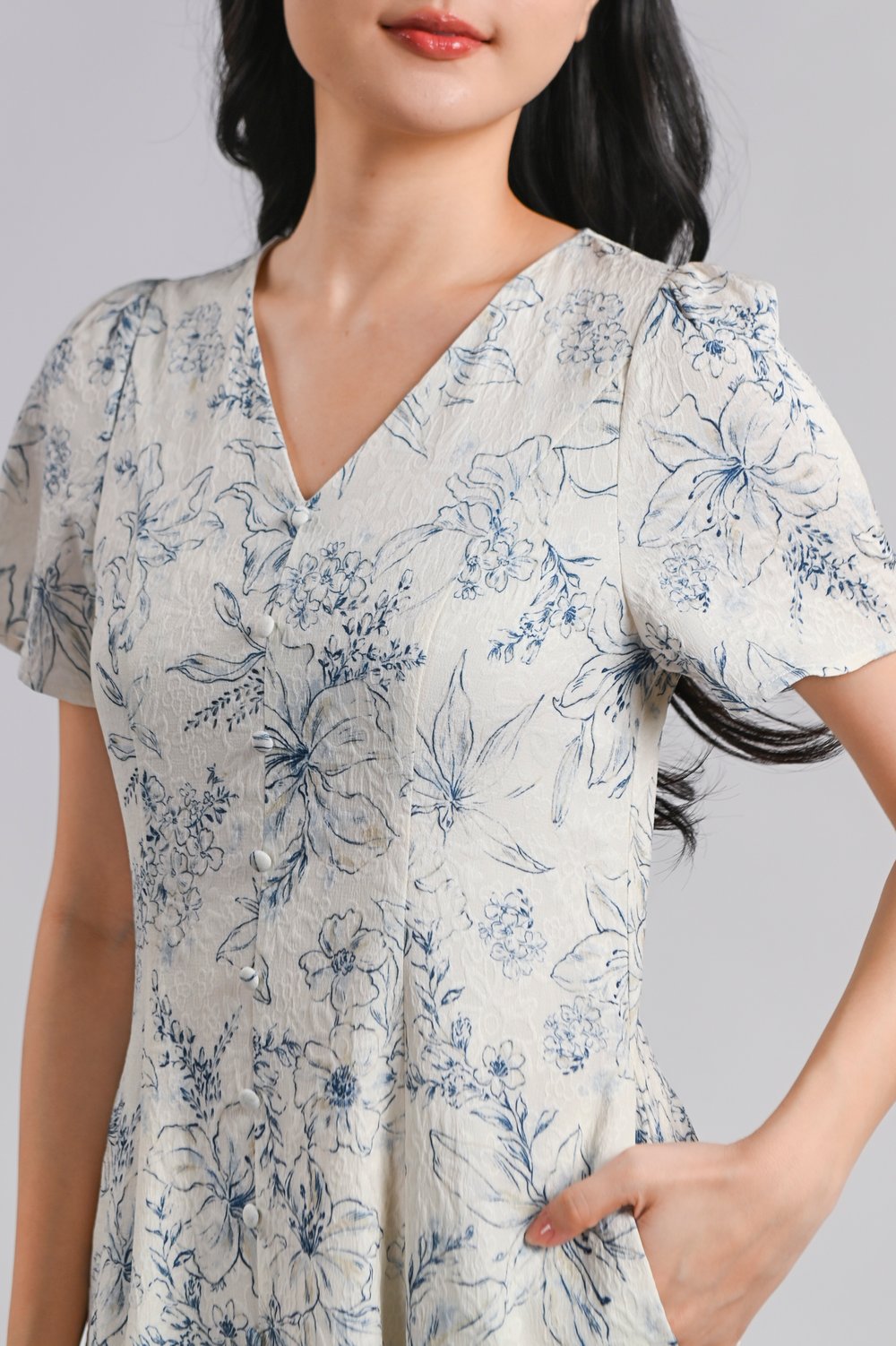 MELIORA FLORAL V-NECK SLEEVED BUTTON MIDI DRESS