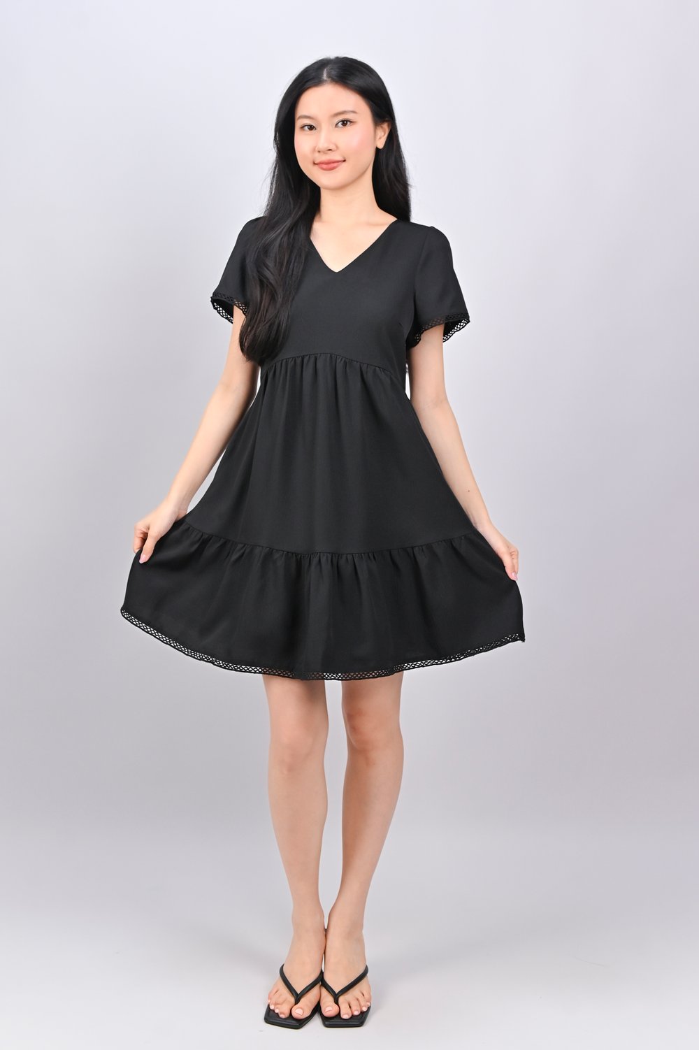 LIVIA LACE-TRIM SLEEVED DRESS IN BLACK