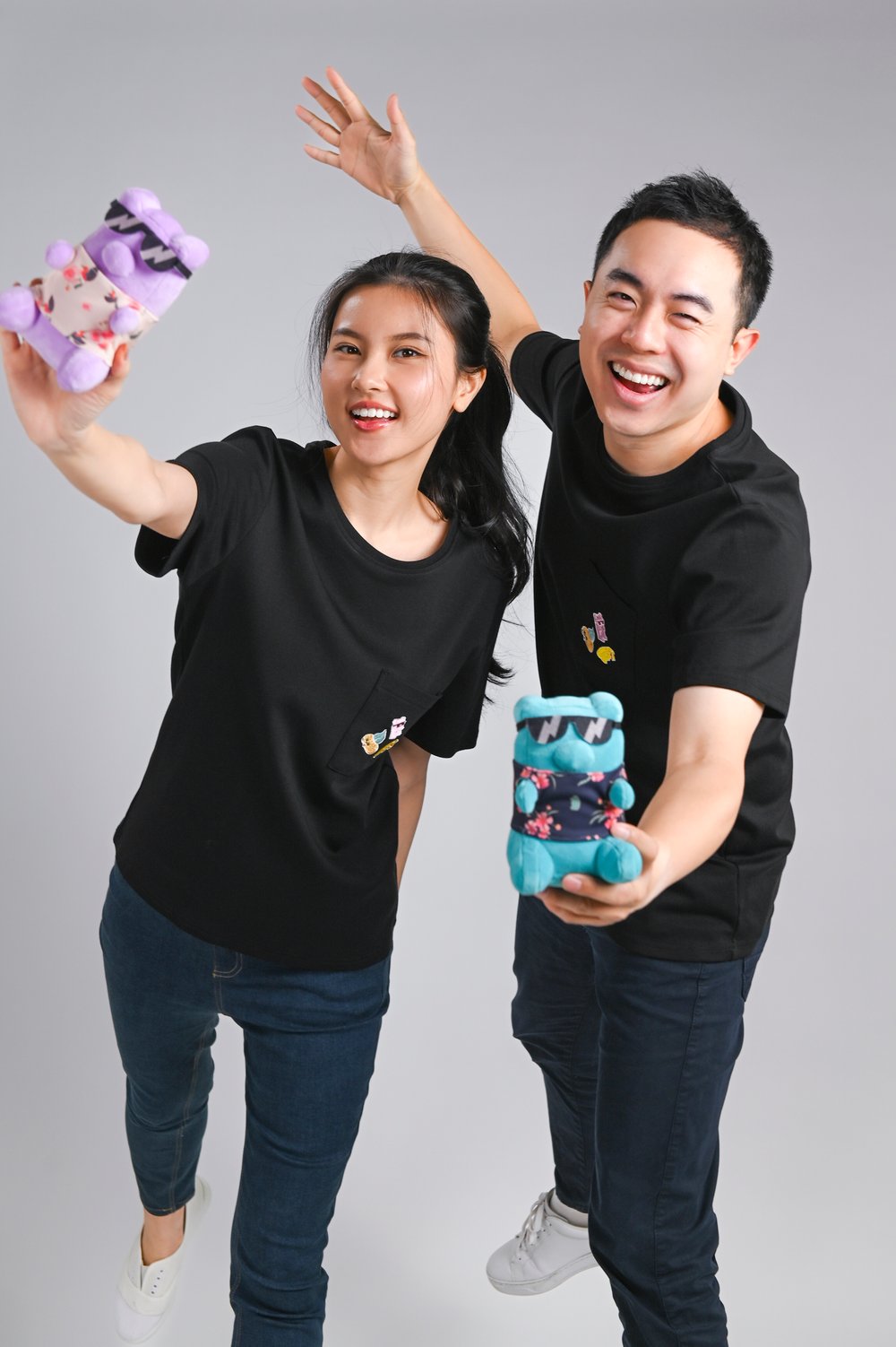 LIONCOLONY x AWE BISCUIT TIN GRAPHIC TEE