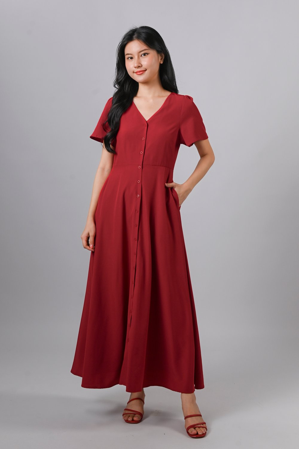 MIRA SLEEVED BUTTON MAXI DRESS IN RED