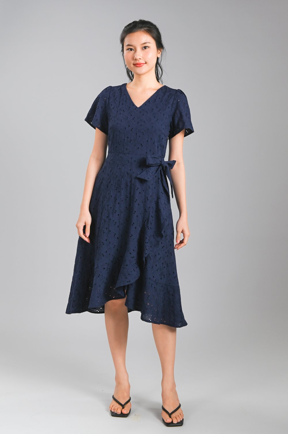 KIERA NAVY EYELET SLEEVED RUFFLE MIDI DRESS