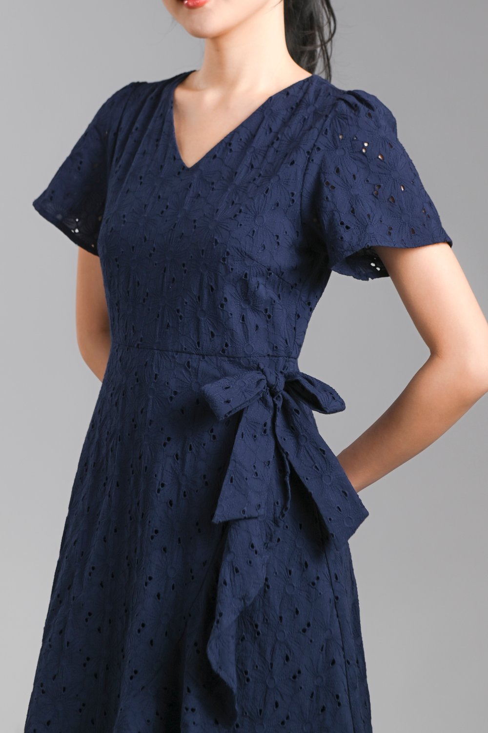 KIERA NAVY EYELET SLEEVED RUFFLE MIDI DRESS