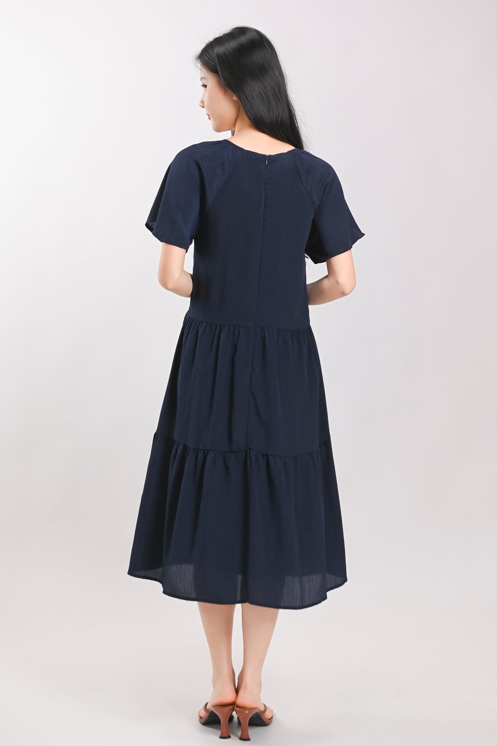 ZANIKA TEXTURED V-NECK SLEEVED TIERED DRESS IN NAVY