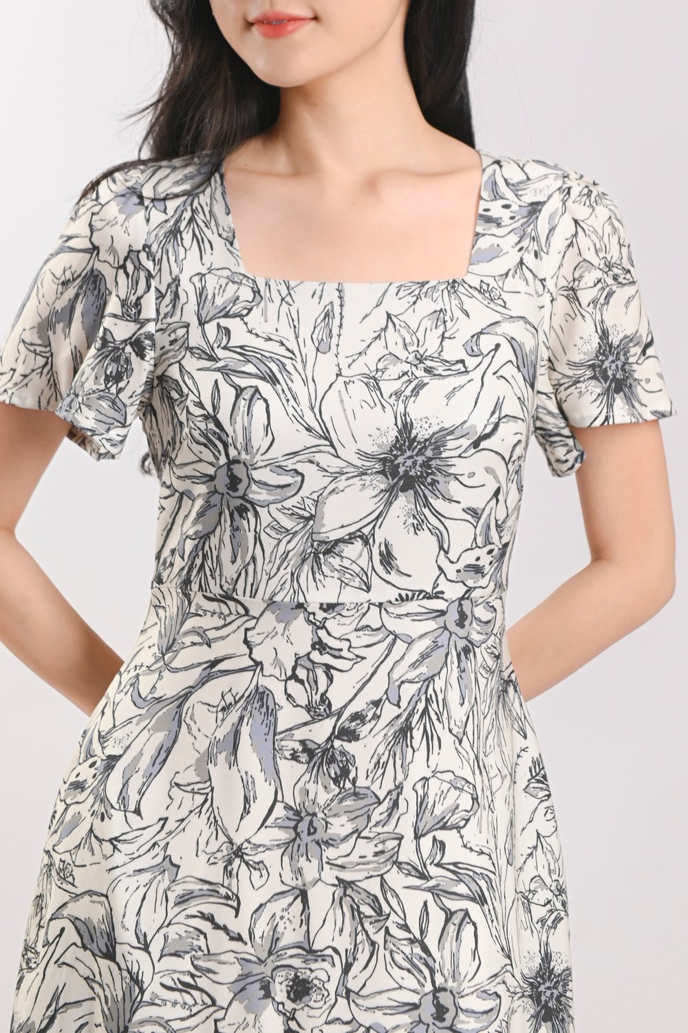 LUMEA CREAM ABSTRACT FLORAL SQUARE-NECK MIDAXI DRESS